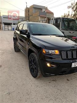 جیپ گراند شیرۆکی